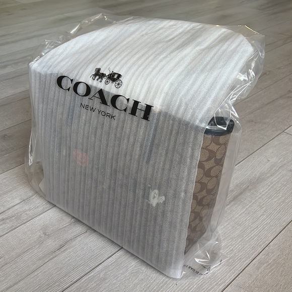 Coach City Tote In Signature Canvas With Halloween - Picture 6 of 6